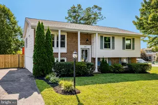 402 S Harrison Rd, Sterling, VA 20164 - Photo 1