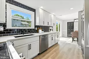 120 N Kennedy Rd, Sterling, VA 20164 - Photo 1