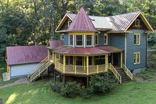 35454 Cherry Grove Ln, Round Hill, VA 20141 - Photo 1