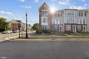 25109 Gunnery Square, Chantilly, VA 20152 - Photo 1