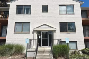 125 Clubhouse Dr SW, Leesburg, VA 20175 - Photo 1