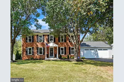 10157 Yorktown Way, Great Falls, VA 22066 - Photo 1