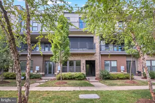 23088 Lavallette Square, Ashburn, VA 20148 - Photo 1