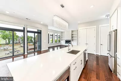 2 Stationmaster Street SE #302, Leesburg, VA 20175 - Photo 1