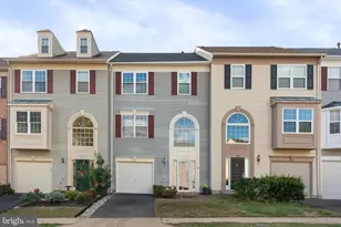 881 Tall Oaks Square SE, Leesburg, VA 20175 - Photo 1