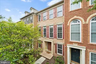 25817 Mews Terrace, Chantilly, VA 20152 - Photo 1