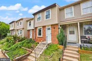 735 Brethour Ct, Sterling, VA 20164 - Photo 1