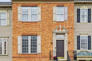 25449 Brickell Dr, Chantilly, VA 20152 - Photo 1