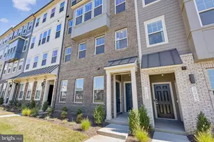 2017 Abboccato Terrace SE, Leesburg, VA 20175 - Photo 1