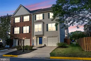 25541 Gwynneth Square, Chantilly, VA 20152 - Photo 1