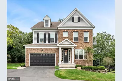 221 S 32nd Street, Purcellville, VA 20132 - Photo 1