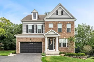 221 S 32nd St, Purcellville, VA 20132 - Photo 1