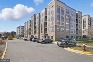 21731 Dovekie Ter, Ashburn, VA 20147 - Photo 1