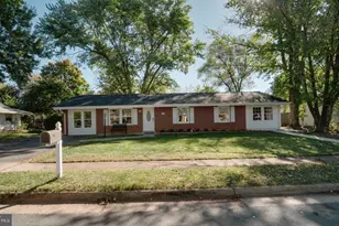 312 E Gordon St, Sterling, VA 20164 - Photo 1