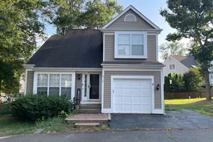 419 Deerpath Ave SW, Leesburg, VA 20175 - Photo 1