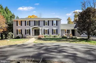 130 Lakeland Dr, Sterling, VA 20164 - Photo 1