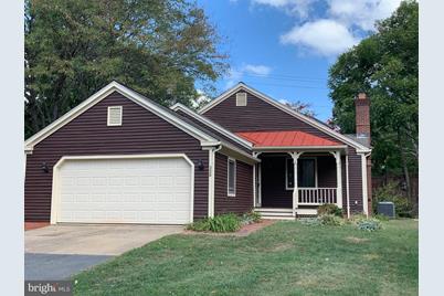 Loudoun County Garage Door Replacement Ashburn Residential Commercial Garage Doors Installation Repair Lansdowne Purcellville South Riding Round Hill Sterling Leesburg Virginia Va