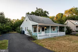 304 Manassas Dr, Manassas Park, VA 20111 - Photo 1