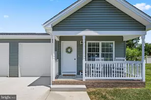 107 6th Ave, Luray, VA 22835 - Photo 1