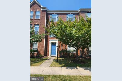 2157 Potomac Club Parkway, Woodbridge, VA 22191 - Photo 1