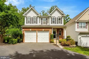 3429 Eagle Ridge Dr, Woodbridge, VA 22191 - Photo 1