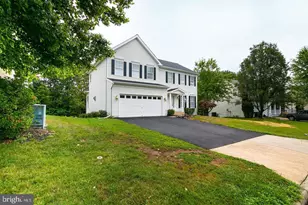 3018 Desert Palm Ct, Dumfries, VA 22026 - Photo 1