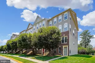 15551 John Diskin Cir, Woodbridge, VA 22191 - Photo 1