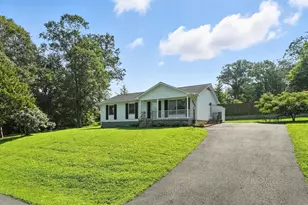 7935 Maplewood Dr, Manassas, VA 20111 - Photo 1