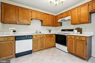 8128 Bayonet Way, Manassas, VA 20109 - Photo 1