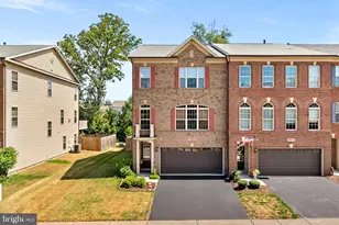 6615 Bartrams Forest Ln, Haymarket, VA 20169 - Photo 1