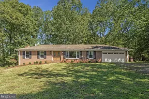 4501 Martinwood Dr, Haymarket, VA 20169 - Photo 1