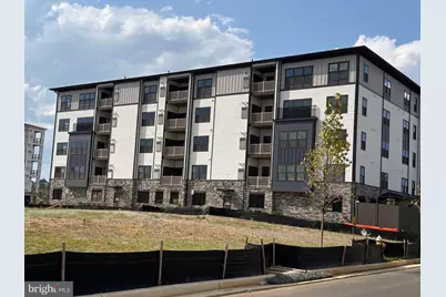 1601 Potomac Shores Parkway, Dumfries, VA 22026 - Photo 1