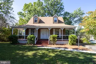 5685 Roundtree Dr, Woodbridge, VA 22193 - Photo 1