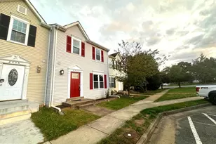 2004 Fort Pemberton Ct, Dumfries, VA 22026 - Photo 1