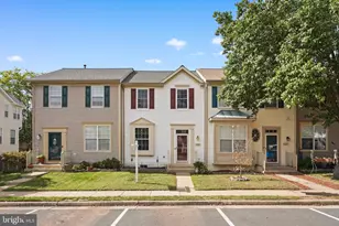 10288 Butternut Cir, Manassas, VA 20110 - Photo 1