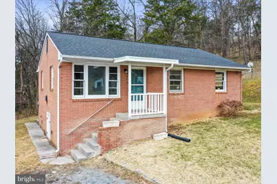 297 Locust Drive, Strasburg, VA 22657 - Photo 1