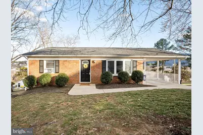 360 Newman Street, Strasburg, VA 22657 - Photo 1