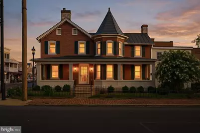 112 E King Street, Strasburg, VA 22657 - Photo 1
