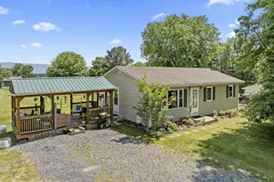 166 Elizabeth Ln, Edinburg, VA 22824 - Photo 1