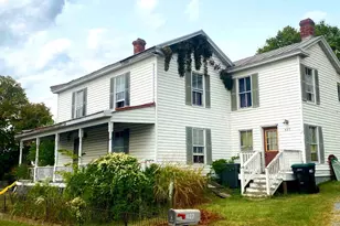 427 Thompson St, Strasburg, VA 22657 - Photo 1