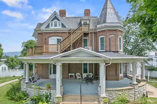 118 N Muhlenberg St, Woodstock, VA 22664 - Photo 1