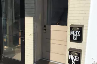 190 W King St, Strasburg, VA 22657 - Photo 1