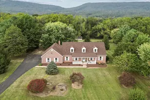 449 Fairview Cir, Woodstock, VA 22664 - Photo 1