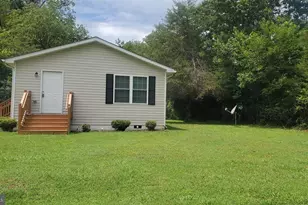 1514 Heatherstone Dr, Fredericksburg, VA 22407 - Photo 1