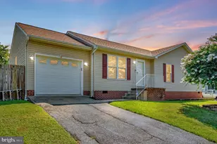 10906 Peach Tree Dr, Fredericksburg, VA 22407 - Photo 1