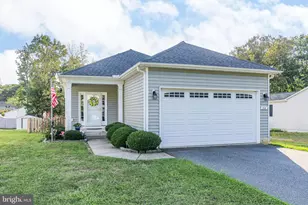 114 Hotchkiss St, Fredericksburg, VA 22408 - Photo 1