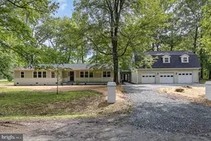 30 Lake Dr, Stafford, VA 22554 - Photo 1