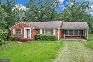 857 Mountain View Rd, Fredericksburg, VA 22406 - Photo 1