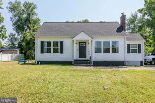 471 Ferry Rd, Fredericksburg, VA 22405 - Photo 1