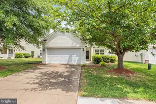 64 Gladstone Dr, Fredericksburg, VA 22406 - Photo 1